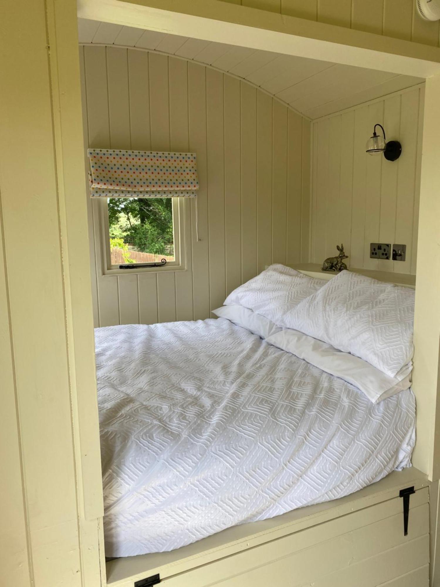 Lodge Willow Shepherd Hut